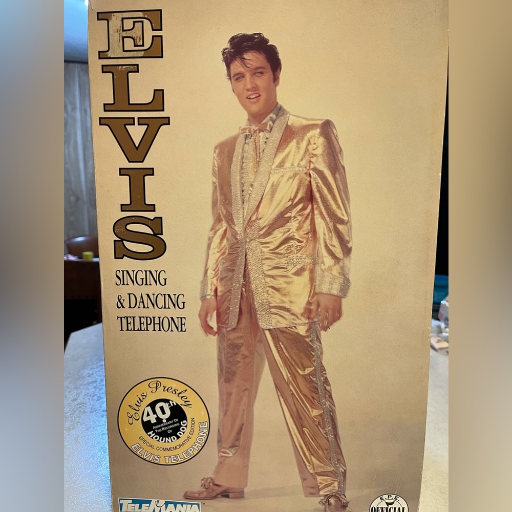 ELVIS DANCING PHONE